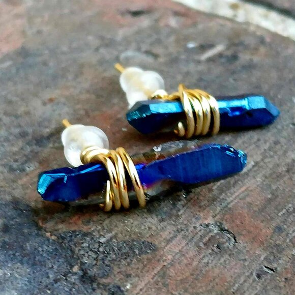 Titanium Quartz Crystal Point Studs, Quartz Earrings, Statement Boho - Picture 1 of 4